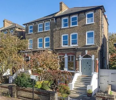 Raised Ground Floor, 7 St Anns Park Road, London, Wandsworth, SW18 2RW -  Strettons