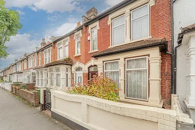 Chesterford Road, London, Greater London, E12 -  Strettons