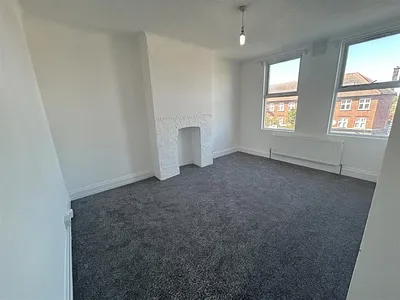 Drayton Waye, Harrow, Greater London, HA3 -  Strettons