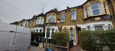 Twickenham Road, Leytonstone, London -  Strettons