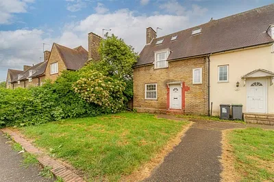 Gedeney Road, London, Greater London, N17 -  Strettons