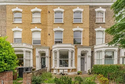 Springdale Road, London, Greater London, N16 -  Strettons