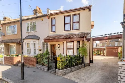 Blenheim Road, London, Greater London, E6 -  Strettons