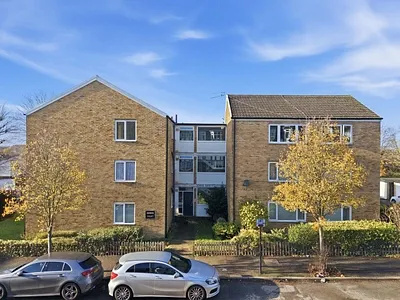 Fernhill Court, London -  Strettons