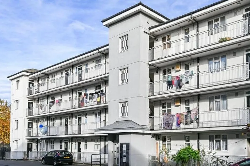 Flat 3, Antenor House, Old Bethnal Green Road, Bethnal Green, London, E2 6QS -  Strettons