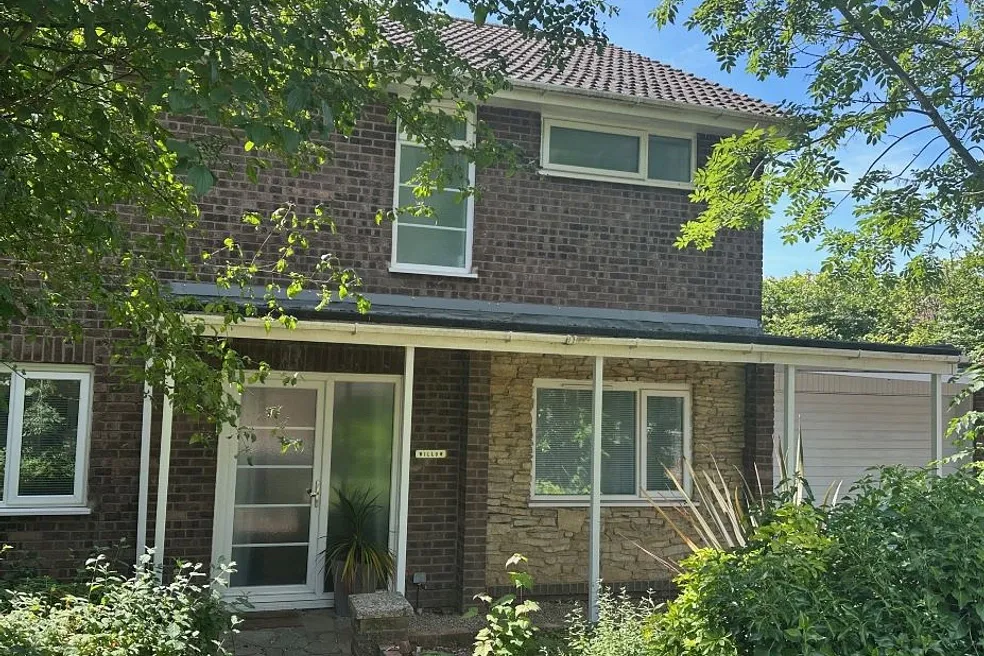 Vacant Freehold Four Bedroom Detached House with Garage