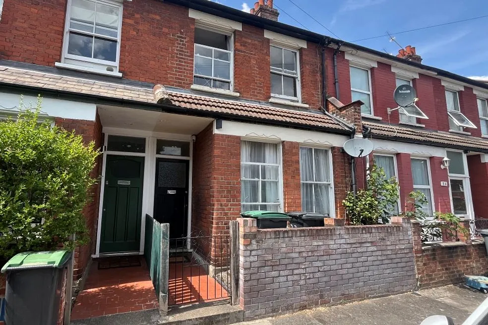 33 Lydford Road, Tottenham, London, N15 5PX -  Strettons