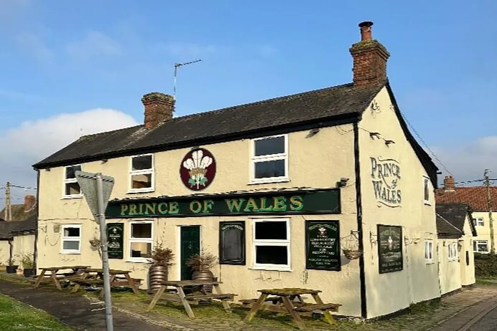 Prince of Wales Public House, Brick End, Broxted, Dunmow, Essex, CM6 2BJ -  Strettons