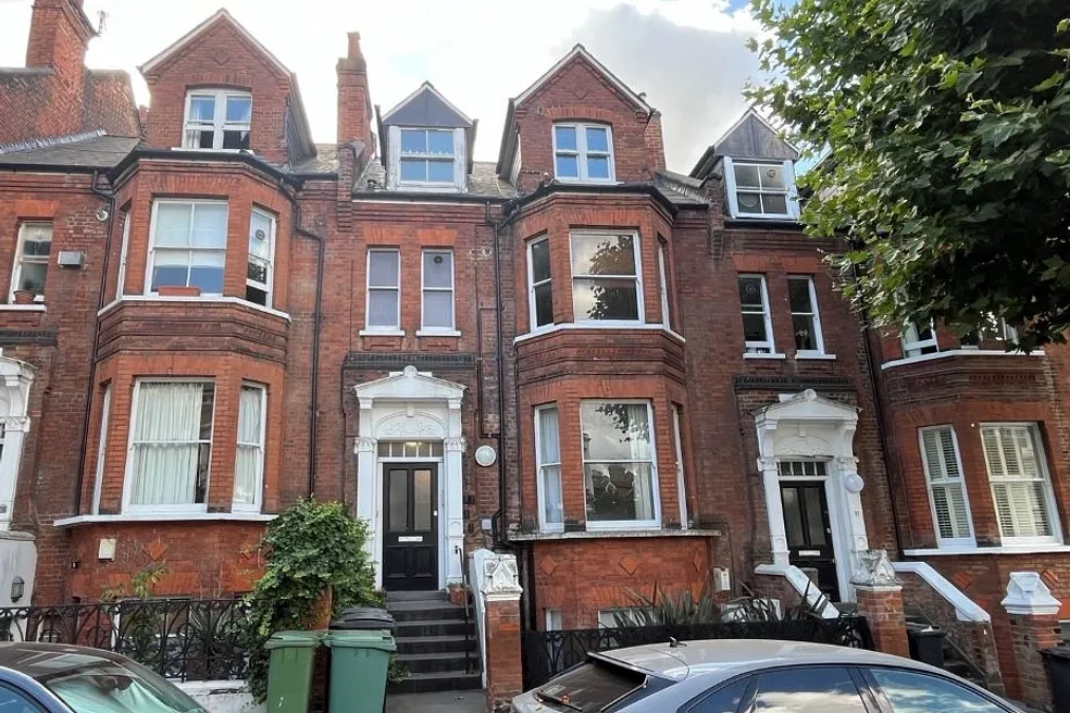 Flat B, 9 Hemstal Road, West Hampstead, London, Camden, NW6 2AB -  Strettons