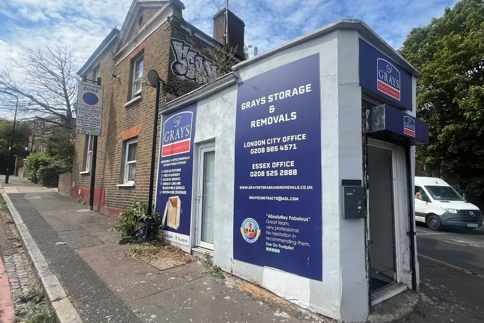 35A Brookfield Road, Hackney, London, E9 5AH -  Strettons