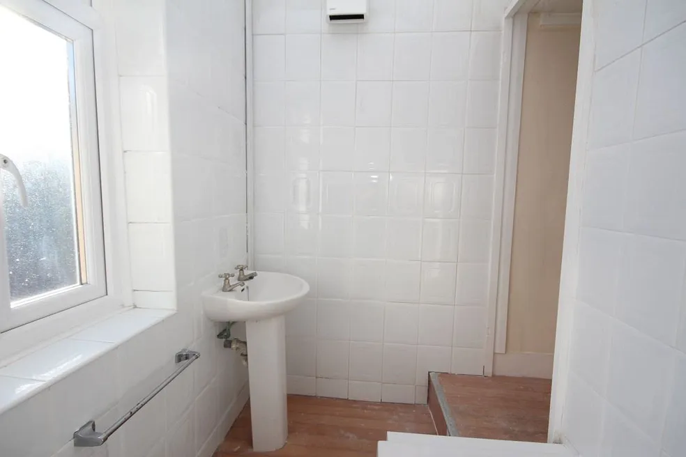 LEASEHOLD RESIDENTIAL INVESTMENT - ONE BEDROOM FLAT PRODUCING £12,900 P.A.