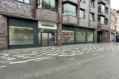 57 Broadway, Stratford, London, E15 4BQ -  Strettons