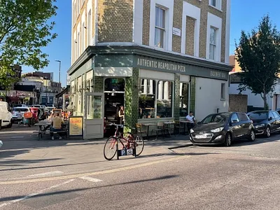 184 Well Street, Hackney, London, E9 6QT -  Strettons