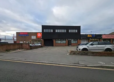Unit 5, Chingford Industrial Centre, Hall Lane, London, E4 8DJ -  Strettons