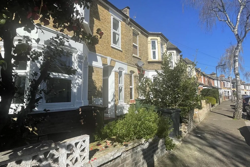 Scotts Road, Leyton, London, E10 -  Strettons