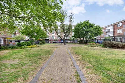 Weymouth Terrace, London - Strettons