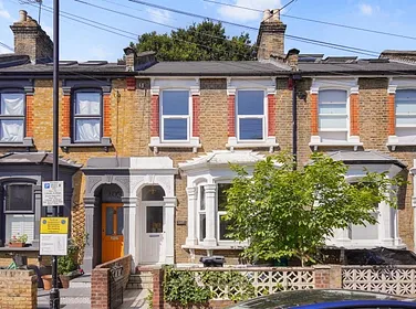 Roding Road, London - Strettons