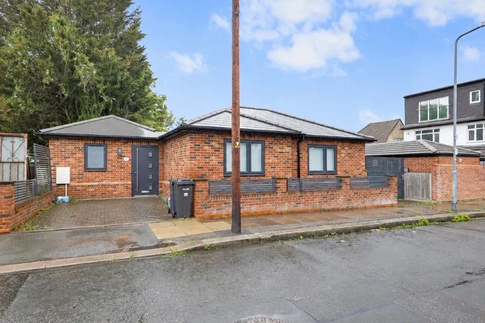 FREEHOLD VACANT DETACHED TWO BEDROOM BUNGALOW