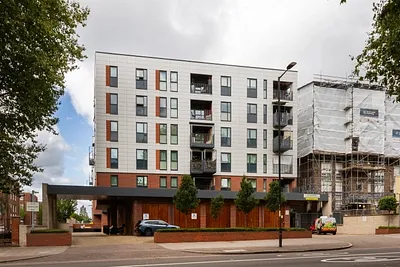 65-67 Stamford Hill, London, N16 5TJ -  Strettons